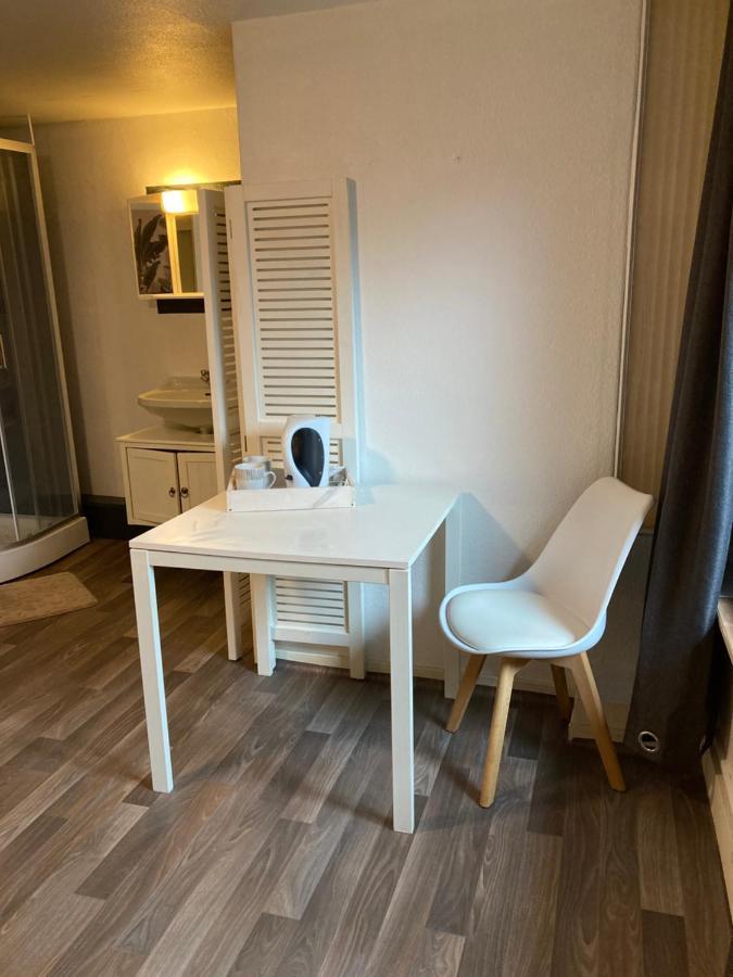 דינאן Gite D'Avalon Appartement 5 מראה חיצוני תמונה