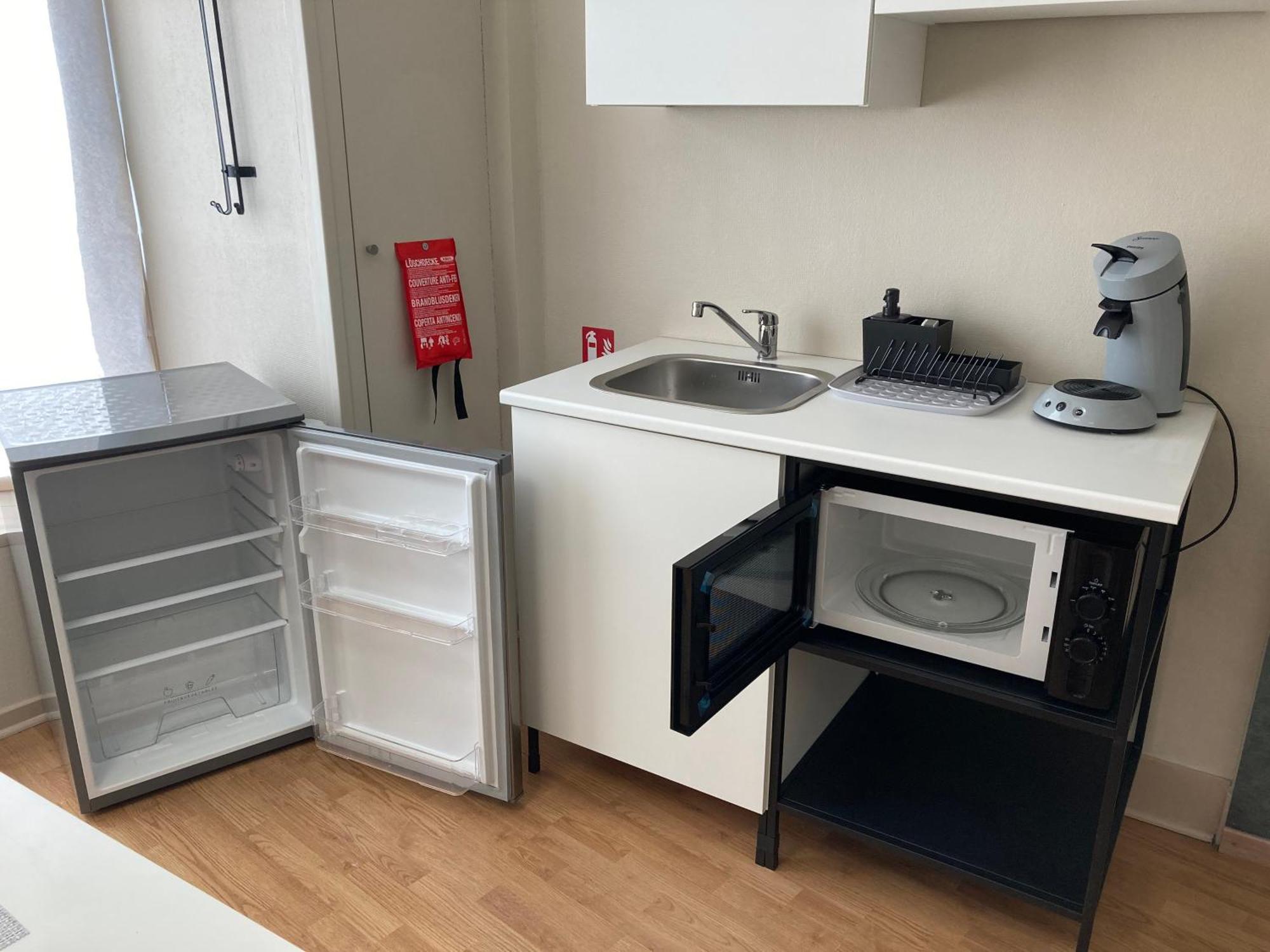 דינאן Gite D'Avalon Appartement 5 מראה חיצוני תמונה