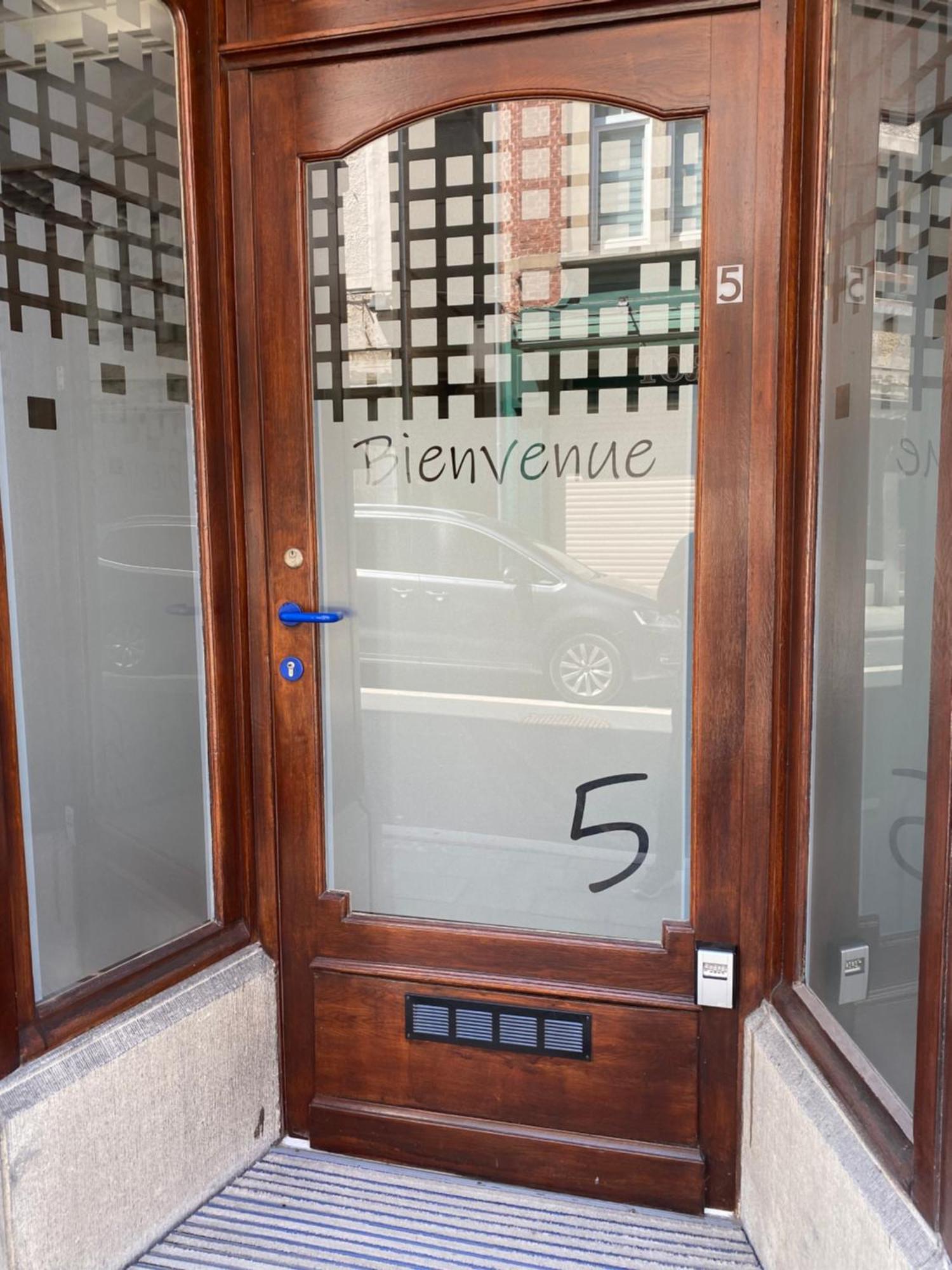 דינאן Gite D'Avalon Appartement 5 מראה חיצוני תמונה